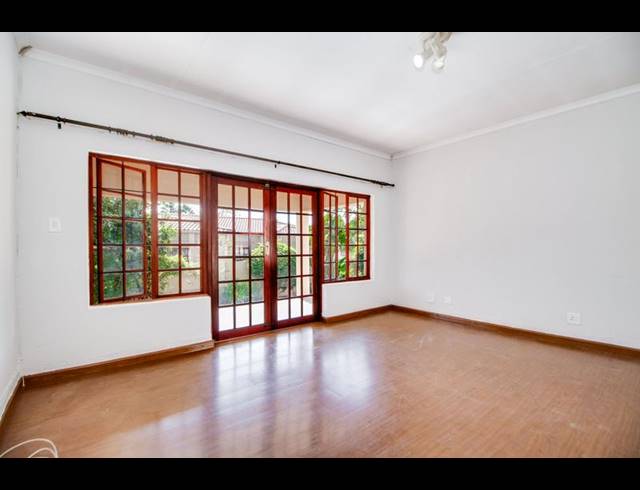 3 BEDROOM CLUSTER FOR SALE IN DOUGLASDALE